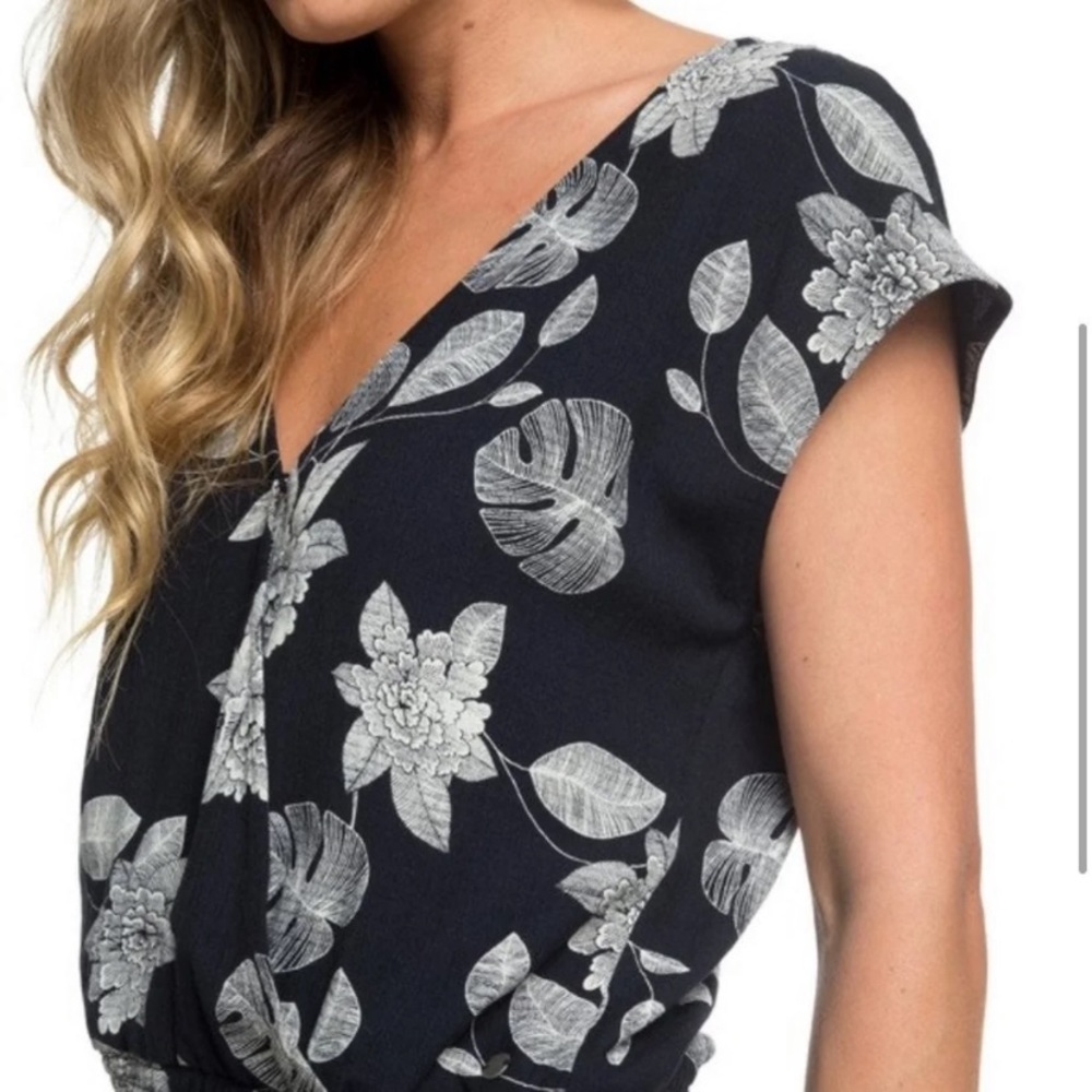Roxy Beachy Floral Cropped Wrap Top
